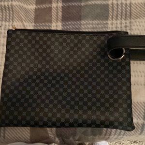 a perfect wristlet bag